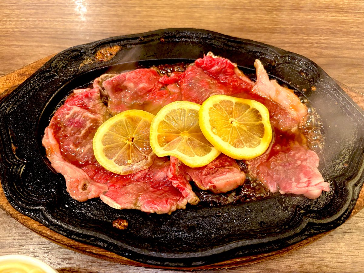 ふぃろき tweet media