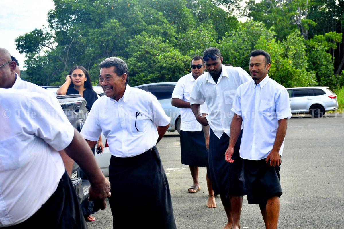 fijitimes's tweet image. #FijiTimesNews | The Kubuna confederacy, on behalf of the Turaga na Vunivalu na Tuikaba, and the chiefs (masi ni vanua) of the province of Tailevu. #Fiji #FijiNews

Read more here - fijitimes.com.fj/delegates-pay-…

📸JONACANI LALAKOBAU