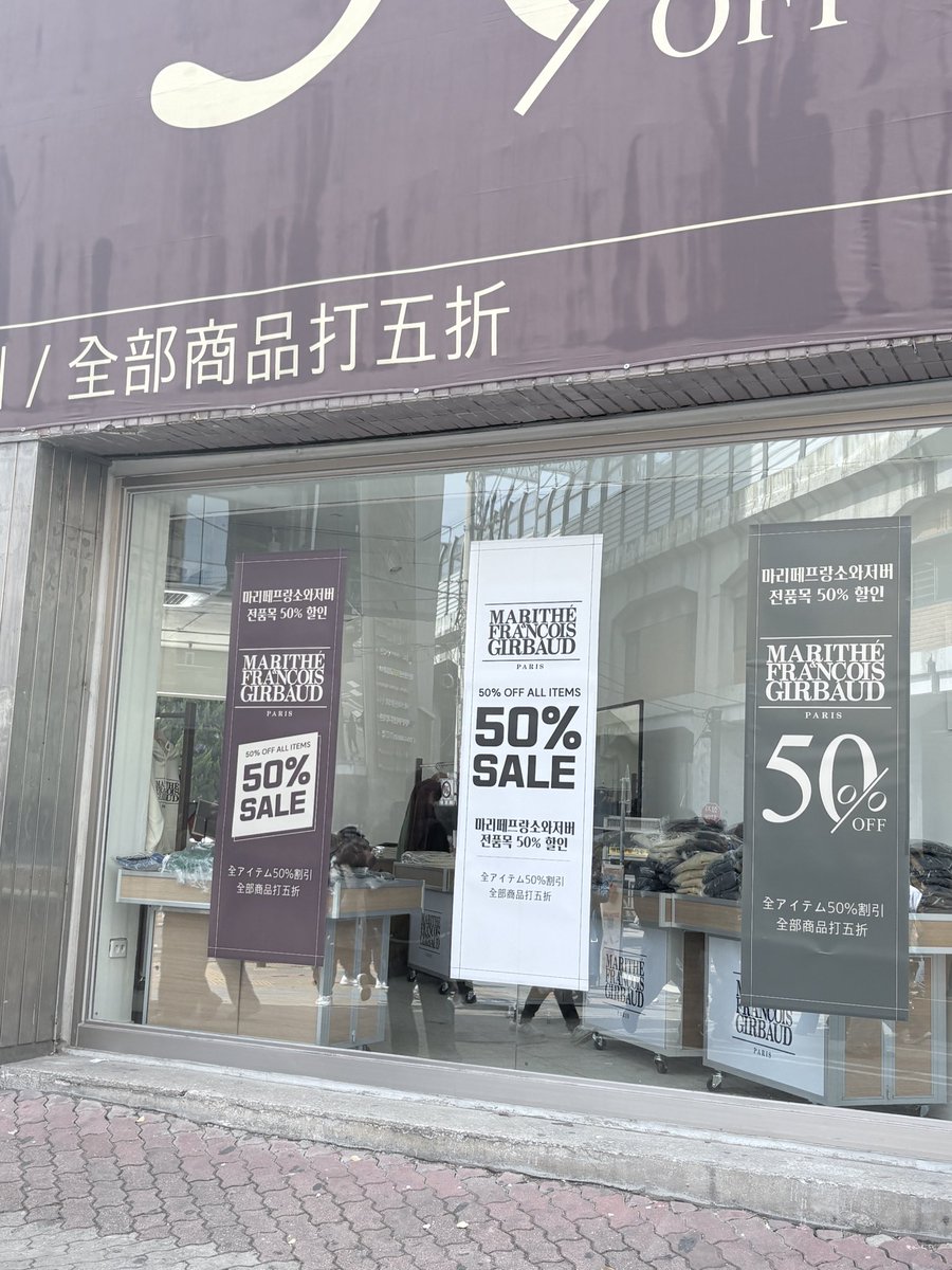 𝐫𝐚𝐧 tweet media