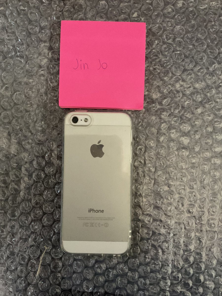 JinJo_2708's tweet image. iphone 5 
690 รส.
ไม่ติดไอคราว เครื่องไทย ฟิล์มเดิมหน้าหลังยังไม่แกะ
ตรงขอบๆจอมีจุดตามรูปเลยค่า ถ่ายรูปได้แต่ตอนเปิดแฟลชถ่ายรูปจะดับและเปิดเครื่องใหม่(ถ่ายแฟลชให้เสียบชาจกับพาวเวอร์แบงค์ไว้ค่ะเครื่องจะไม่ดับ)สอบถามเพิ่มเติมได้นะคะ กลางได้ #ไอโฟน5 #iphone #iphone5