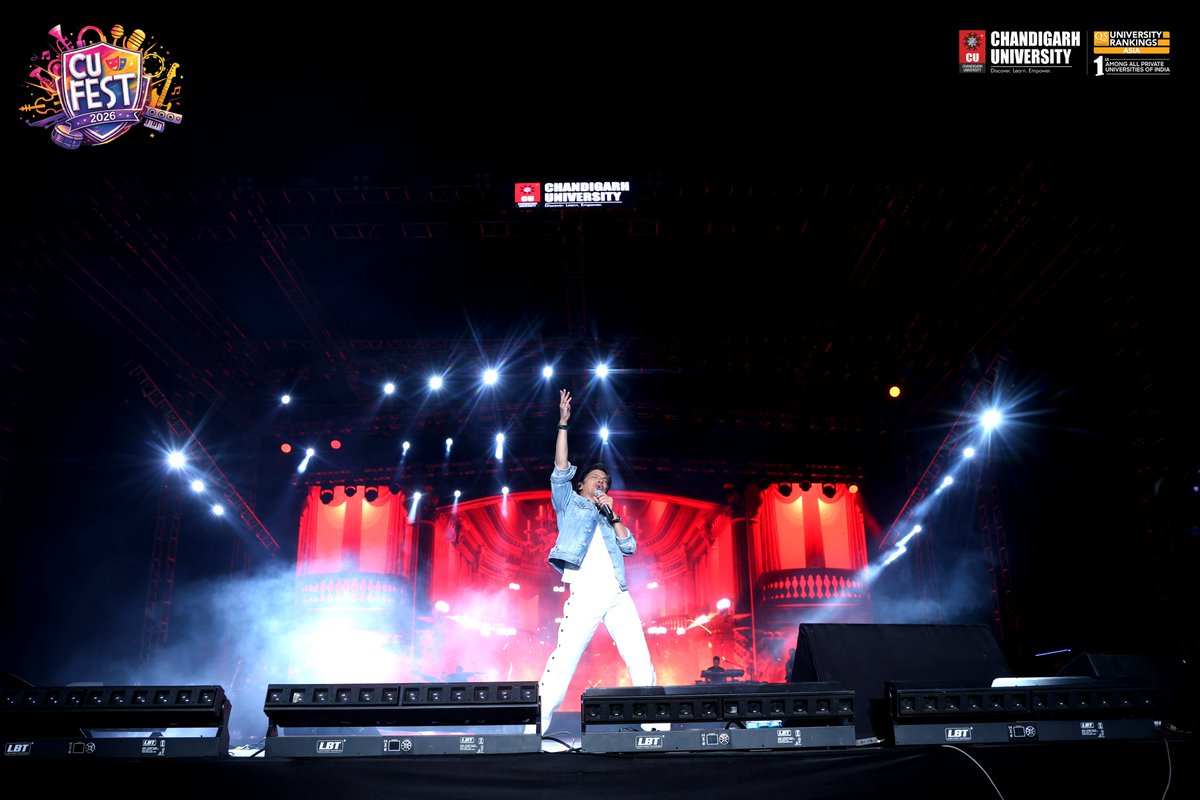 Chandigarh_uni's tweet image. How Many of you Enjoyed the Romantic LIVE performance of the One and Only Shaan at Chandigarh University?

#Shaan #ShaanLIVEConcert #CUFest #ChandigarhUniversity #BollywoodSinger #ViralPost