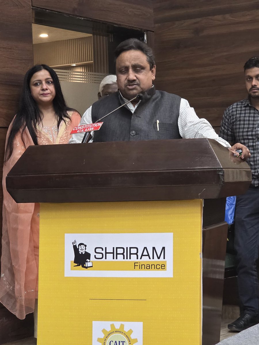 AimraIndia's tweet photo. Empowering India’s Mobile Retailers! 🚀📱

​AIMRA is proud to partner with @CAITIndia & @ShriramConnect for the launch of the new Fintech Portal. 🎊

​As mobile prices rise, our priority is ensuring retailers get easy access to business loans to fund their stocks & expand. 💸📈

​Key Highlights:

🔹 Specialized Credit for Traders

🔹 Support for MSME Growth

🔹 Step towards an Atmanirbhar economy

​Sharing the vision for a digitally empowered retail sector! 🇮🇳🤝

​Members/Retailers/Distributors Portal: 🌐 https://t.co/E6ibErBJkK

​#AIMRA #RetailInnovation #Fintech #BusinessLoans #CAIT #ShriramFinance #MobileTrade

@PKhandelwal_MP @LakhyaniKailash @minmsme @RBI @RBIsays