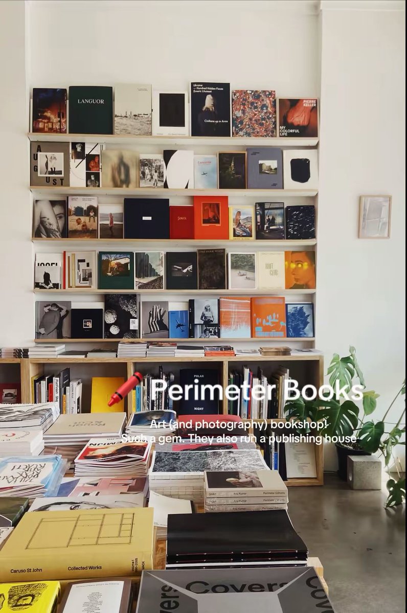 รีวิว Melbourne Bookshop 📚💜: เราชอบร้านหนังสือที่ Melbourne มาก แต่ละย่านจะมีร้านหนังสืออิสระอยู่อย่างน้อย 1 ร้าน แต่ละร้าน character ชัดมาก curated หนังสือได้สนุกสุด มีทุกแนวให้เลือก บางร้านก็ niche ไปเลย แบบขายเฉพาะ cookbook ก็มี ไปสุดดด ชอบบ ✨ #melbournebookshop