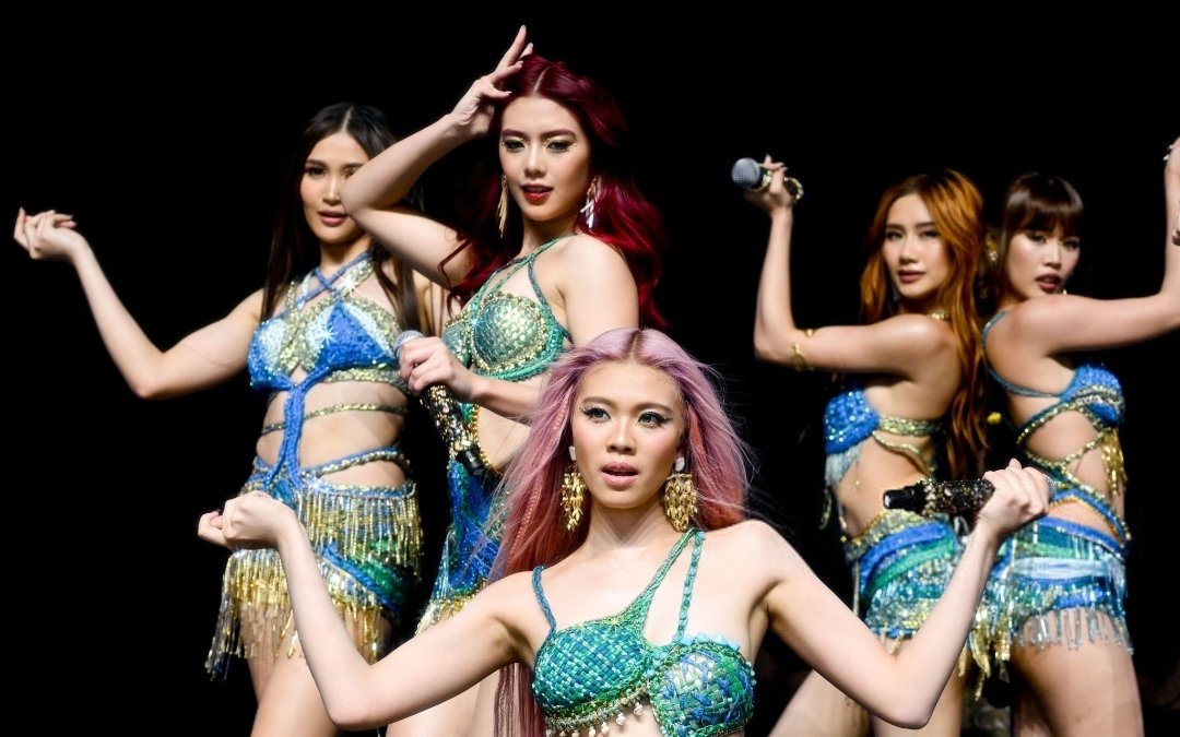 About Music tweet media