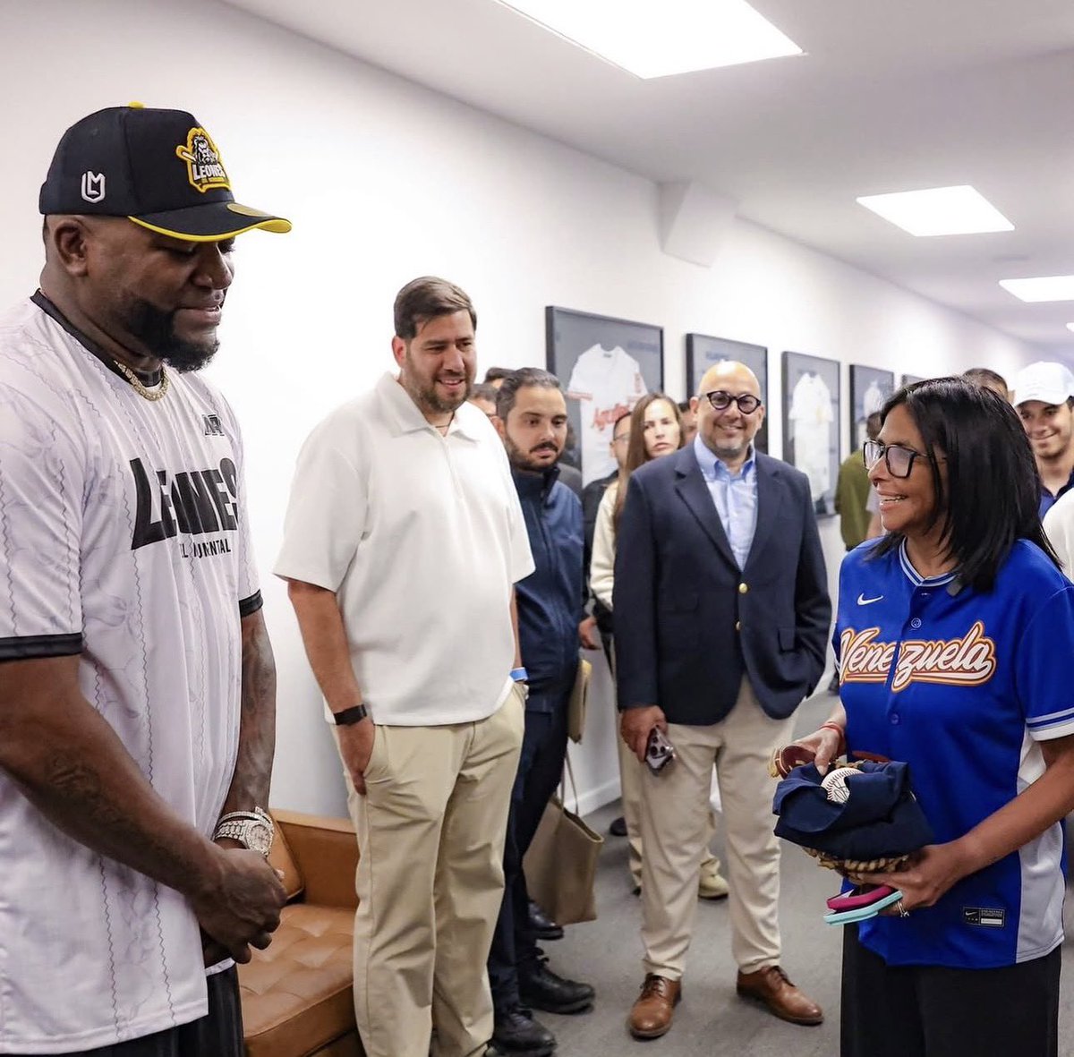 freddyzur tweet media