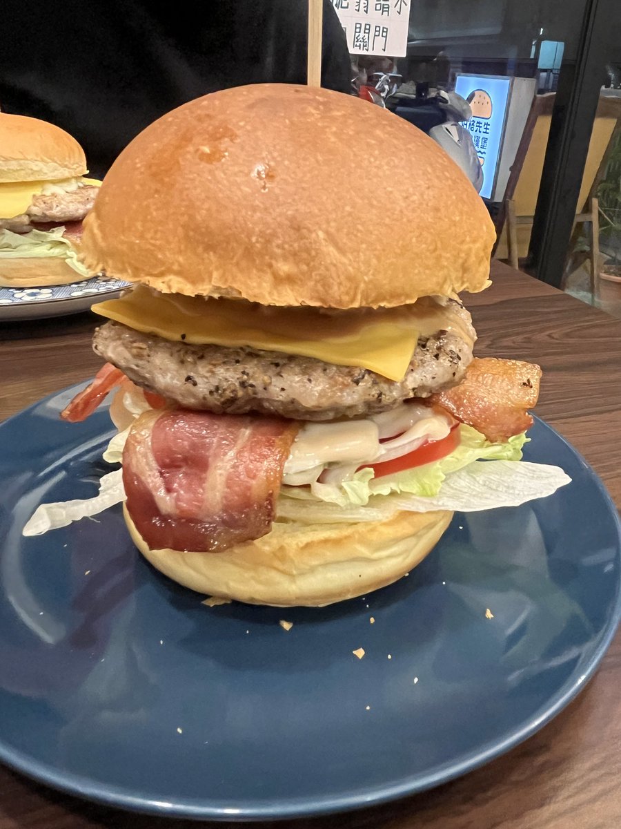 洪答店風扇 tweet media