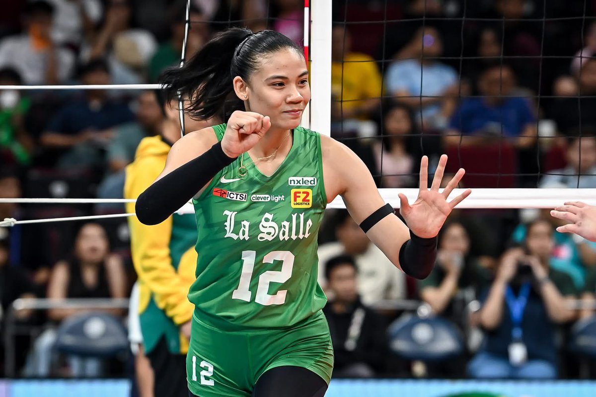 tj_canino's tweet photo. 📊STATISTICS 🆚 🦅ATENEO 
[3 sets]

🏹CANINO, Angel Anne 

15 points
13 attacks
2 blocks

🟢43.33% attack success rate

➡️9 excellent receptions
🔴64.28% reception rate

➡️3 excellent digs

LFG, ANGEL! 💚🔥 https://t.co/ZbqBK7wjU1