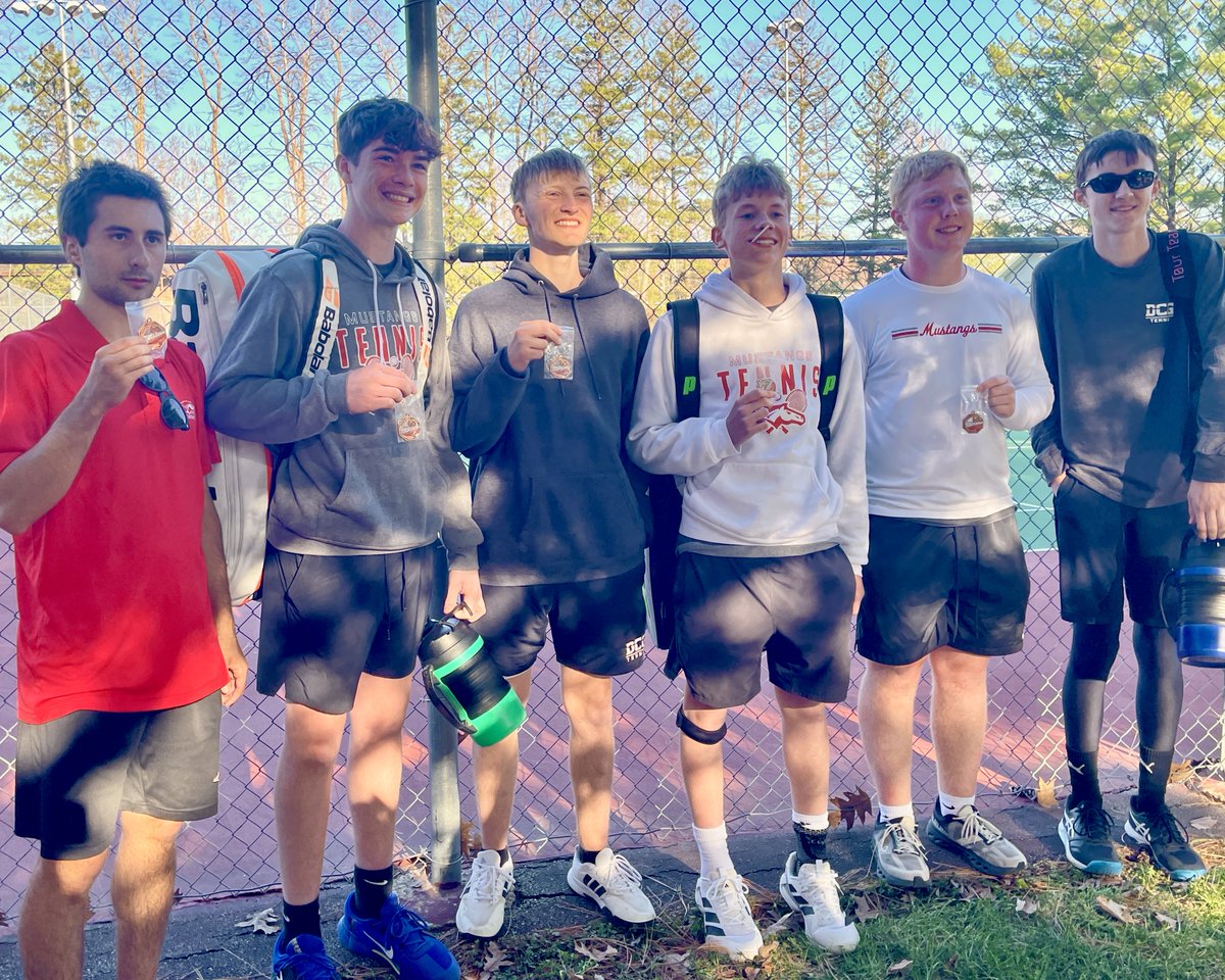 DCG Boys' Tennis tweet media