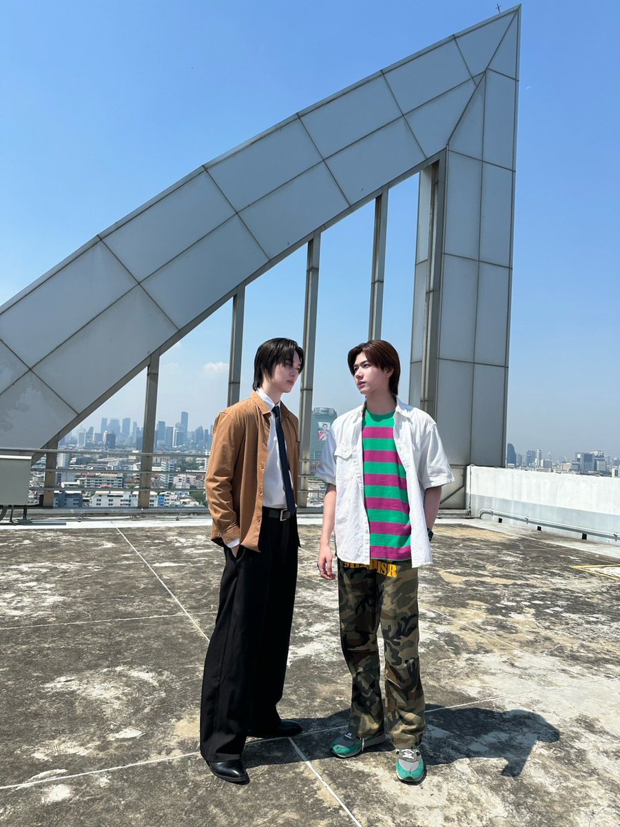 napat_un tweet media