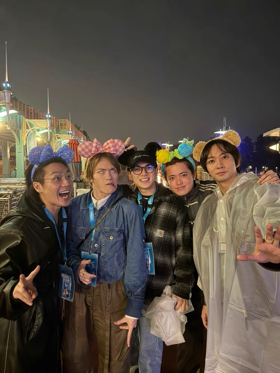 東京ディズニーシー25周年前夜にTravis Japan全員参加の豪華貸切パーティー