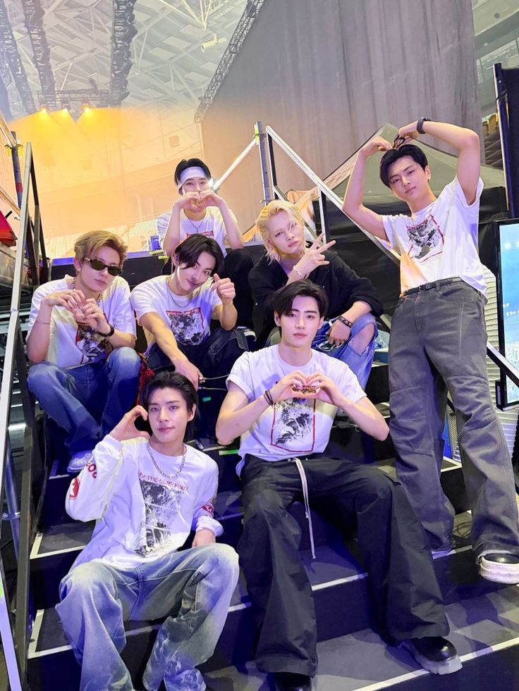 lintang pitu tweet media