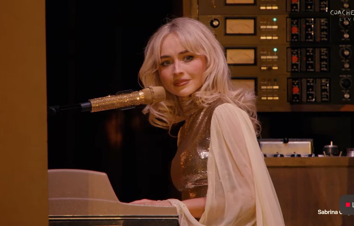 SabrinaUpdates tweet media