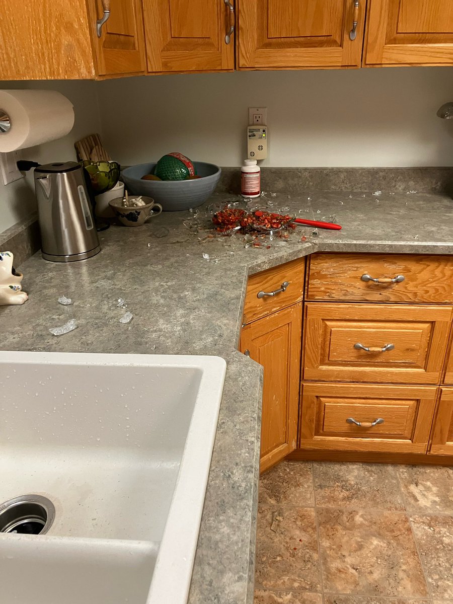 mathewecwood's tweet image. @PyrexUKOfficial yo what the heck #pyrex