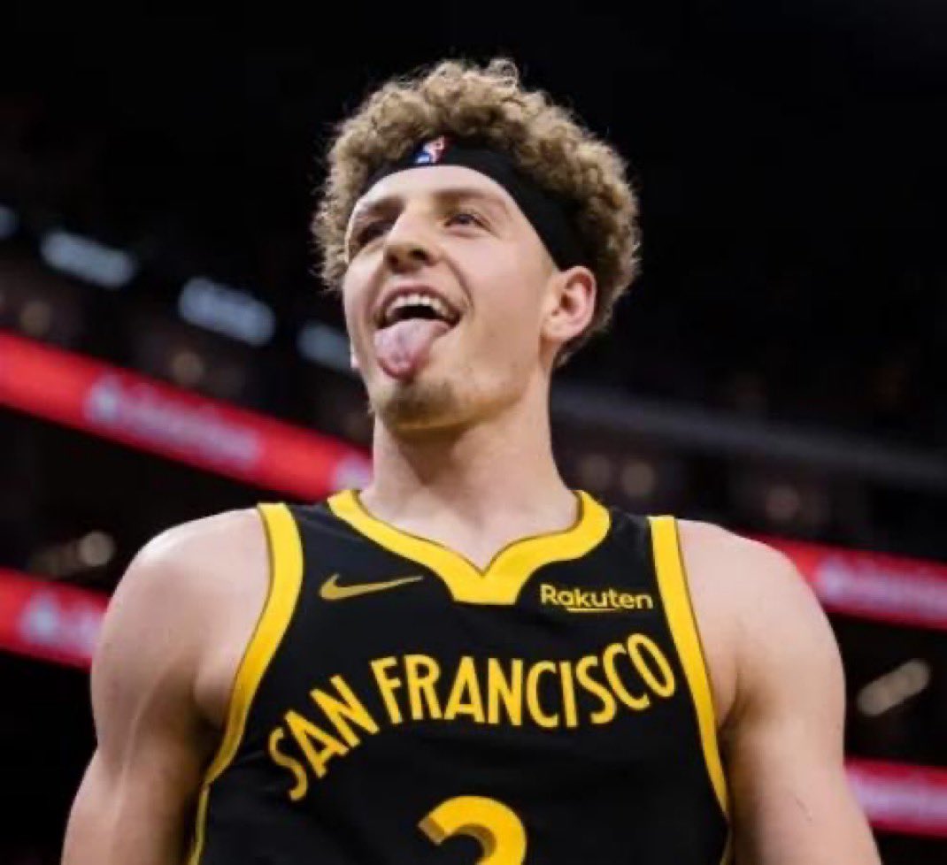 LakeShowYo tweet media