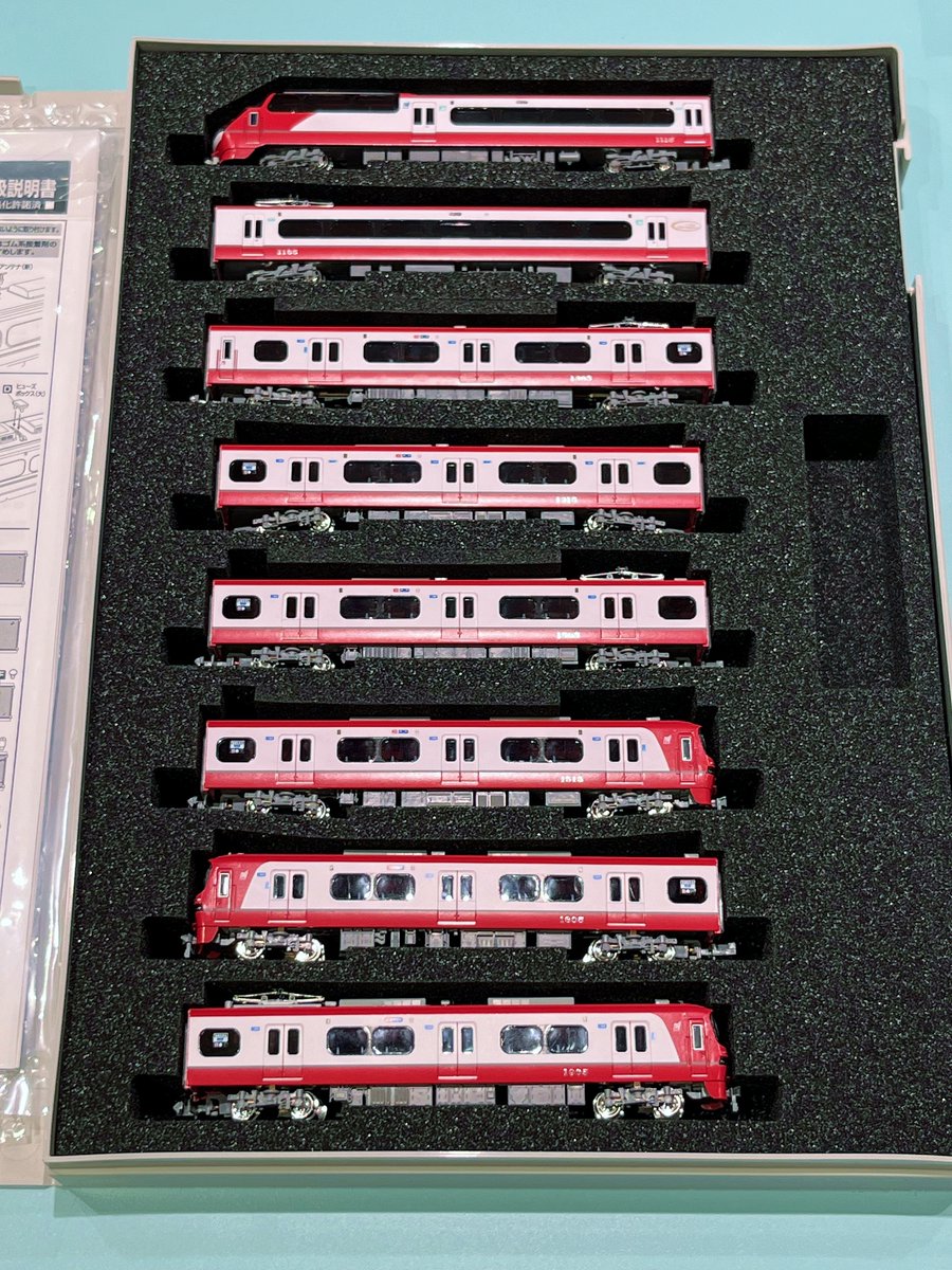 特製完成品売り場に名鉄1200系+1800系(1115F+1805F) 8両編成をご用意