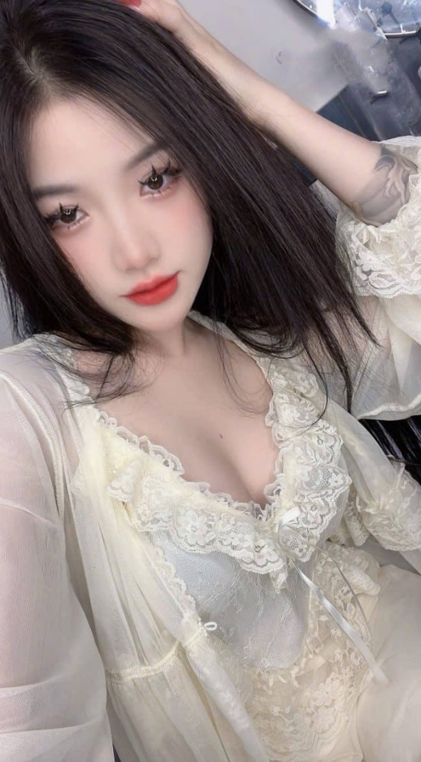 BeHeo20a's tweet photo. 🔥Group lớn🌹Hẹn Hò Tình 1 Đêm Cả Nước🌹
🌸 Dịch Vụ Sugar BaBy 🌸 𝐂𝐡𝐞𝐜𝐤 𝐆á𝐢 𝐕𝐢ệ𝐭, 𝐑𝐚𝐮 𝐧𝐨𝐧 𝐱𝐚𝐧𝐡 ỡ đâ𝐲👇
https://t.co/GRHMWY0JdX https://t.co/m3VUMUzOPd