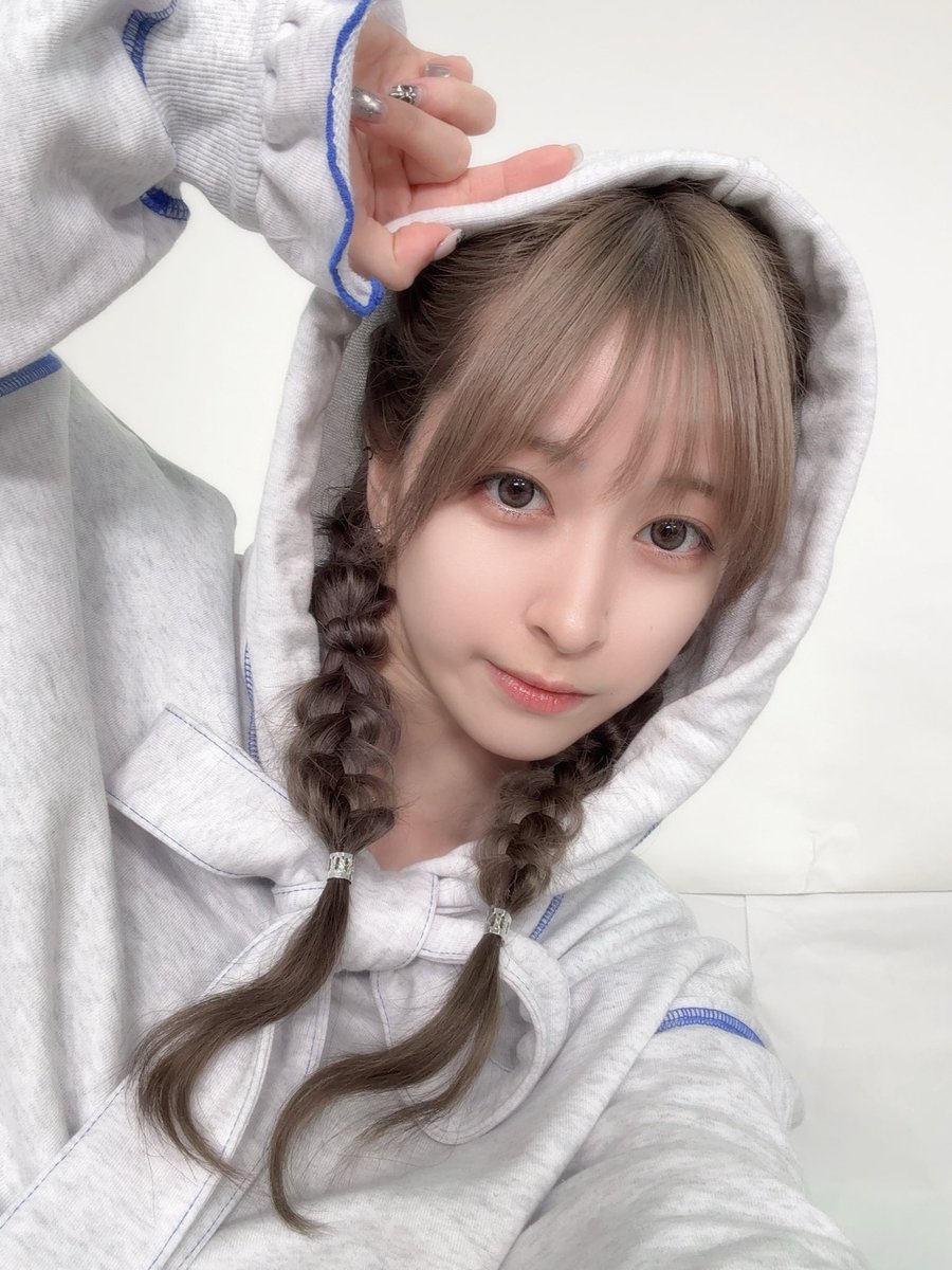 月音こな tweet media