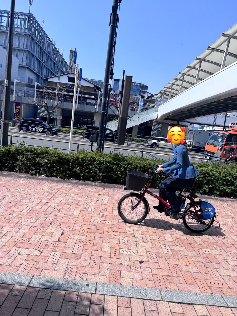 zipper_aomozi's tweet photo. 今日1番(たぶん)家から会場が近い人
優雅に集合場所までチャリできた🤣🤣🤣 https://t.co/FCJv2fedVk