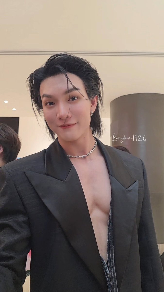 เพราะมีเธอ🤍 โลกของแฟนๆ มันดีมากๆเลย เราก็คือคนหนึ่งที่มองเธอเติบโตเรื่อยๆ นะ น้องโบ๊ทน่ารักเสมอ นี่คือสิ่งที่เรารับรู้การเป็นอยู่ของคนคนหนึ่งต่อให้ไม่ได้เจอกัน แต่เราฮีลใจได้ เราอาจจะเป็นคนที่ไม่ยิ่งใหญ่ แต่จะขอเป็นส่วนเล็กๆที่ต่อให้เต็มให้สักวัน รักนะ น้องโบ๊ท🤍

#BoatYongyut