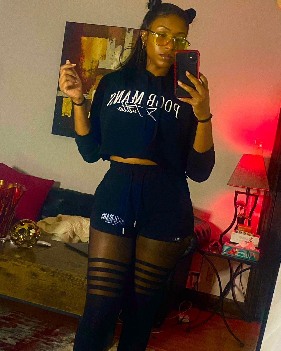 Canelo_Rafael's tweet image. Feeling more like myself again 🙌🏾 Did you miss me? #weightlosstransformation #nevertoolate