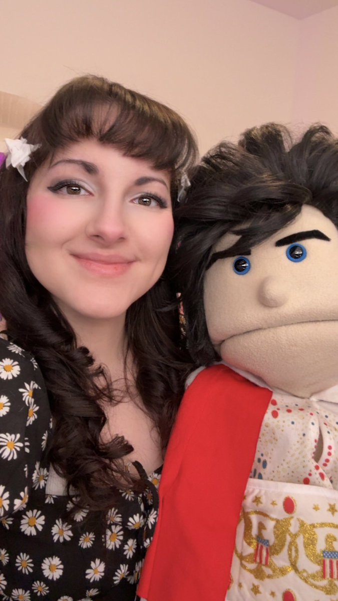 CaptainJen_E tweet media