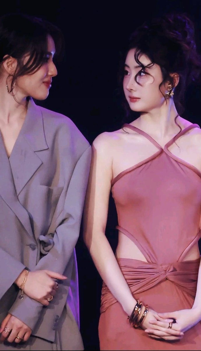 Sikornn6's tweet photo. มาเติมกำลังใจให้นะคะ  🦈🫧

@gracehinwza #GracePimlapat
@Yoko_Apasra #YokoApasra https://t.co/Zjl5EzUdc0