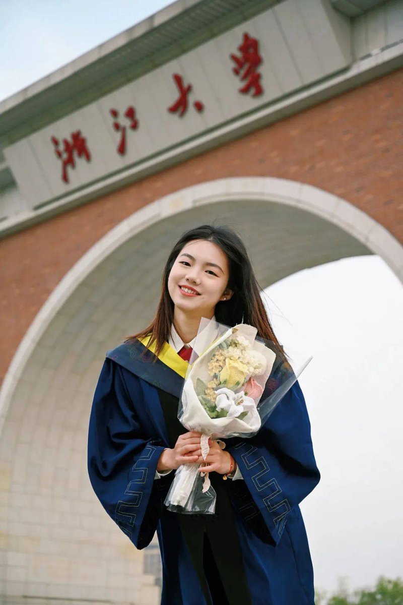 Clarissa Tamburrino tweet media