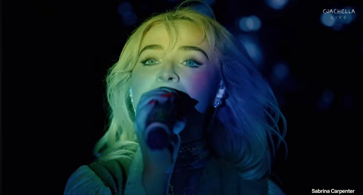 Sabrina Carpenter Tour Info 💋 tweet media