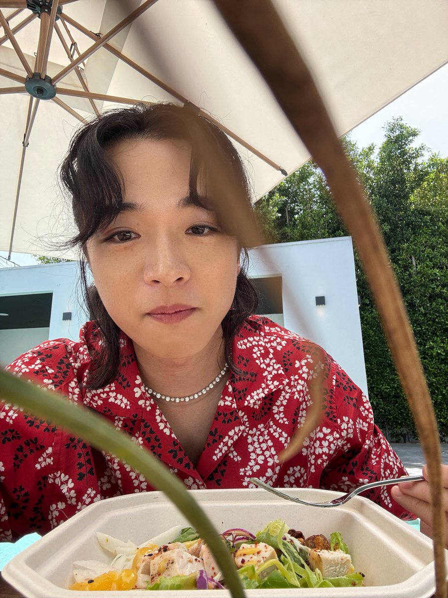 ONE OR EIGHT tweet media