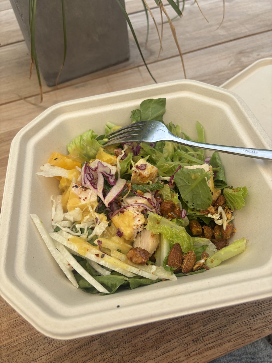 ONE OR EIGHT tweet media