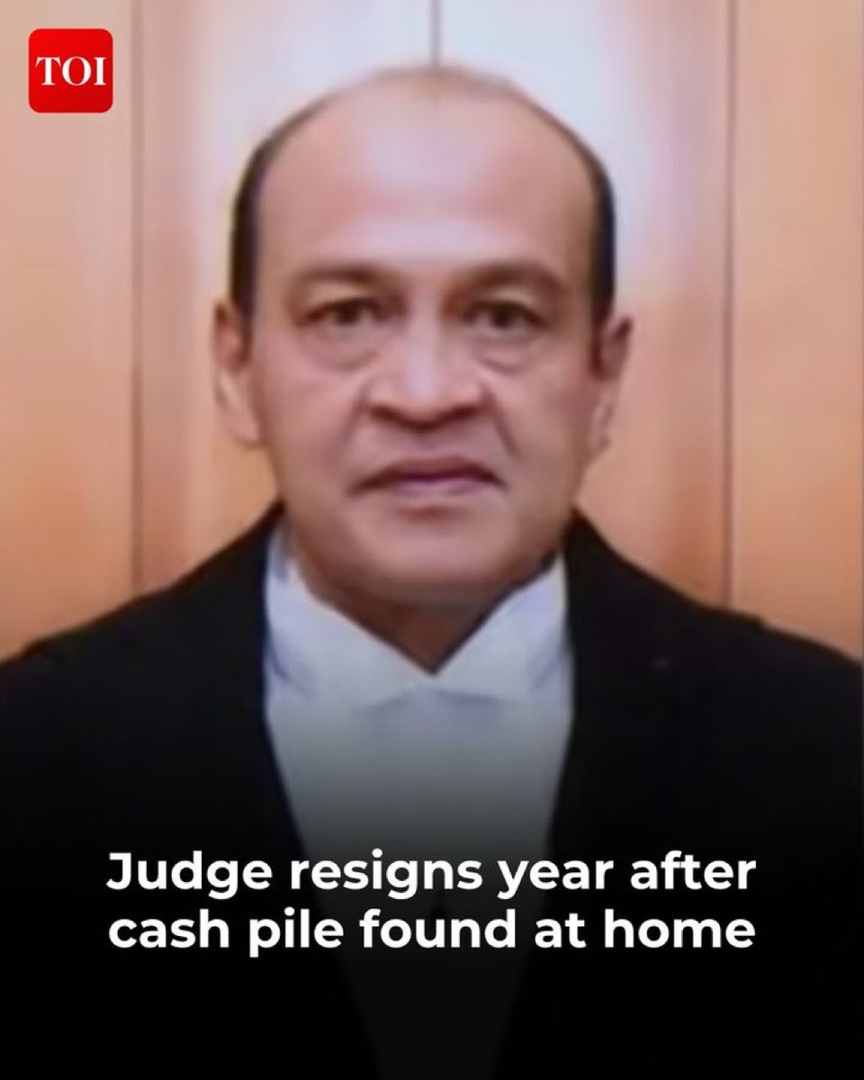 exsecular tweet media