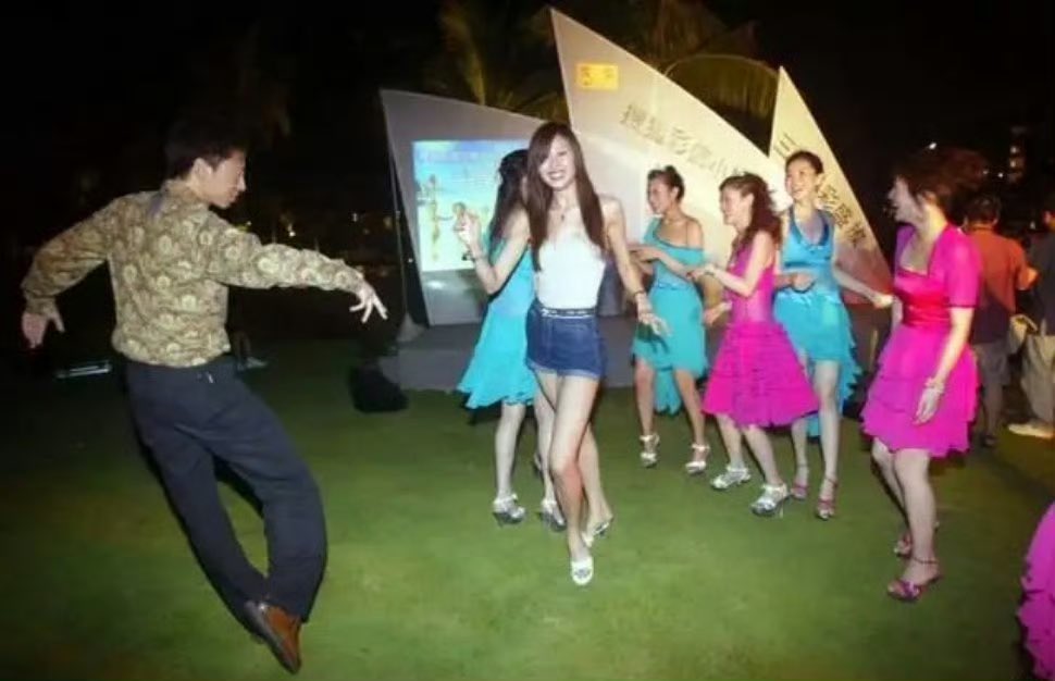 Sizhe思哲 tweet media