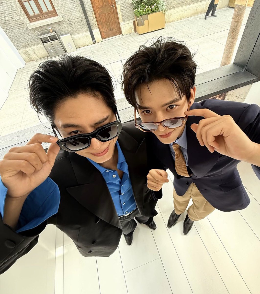 PARK BO GUM &amp; WANG ANYU in one frame! 

They look so cute, aaaaaaaah!