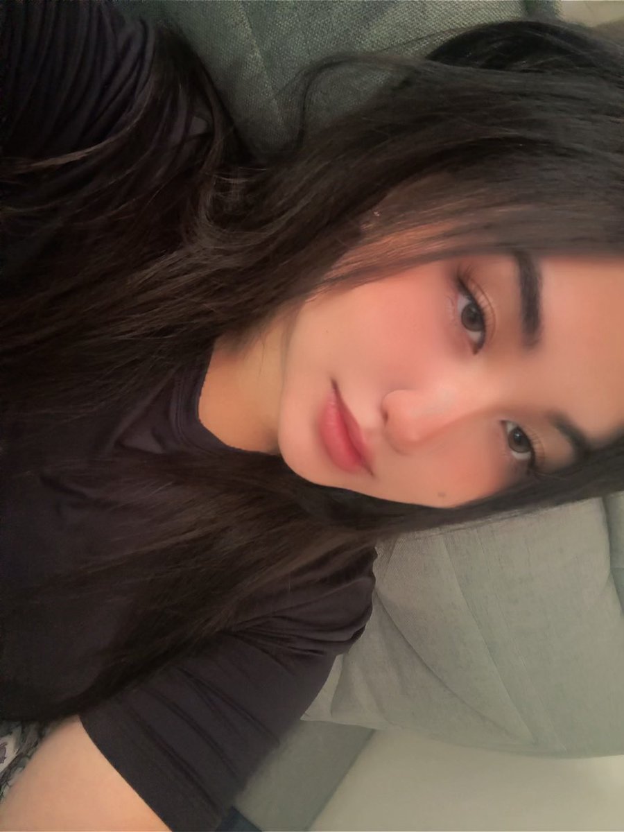 gabi tweet media