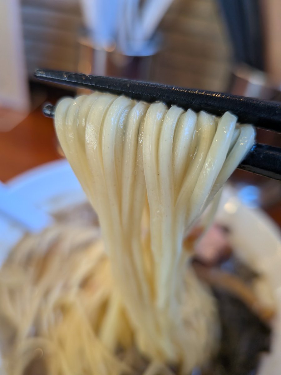 あべしー tweet media