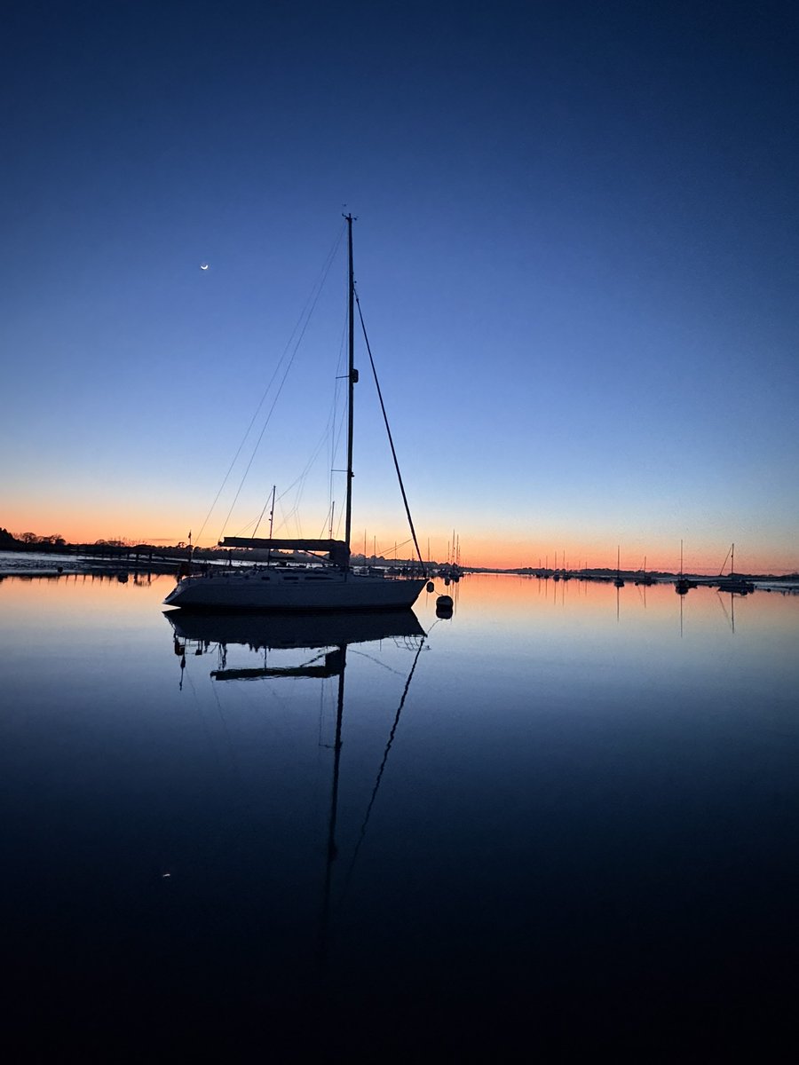 Cruising Association tweet media