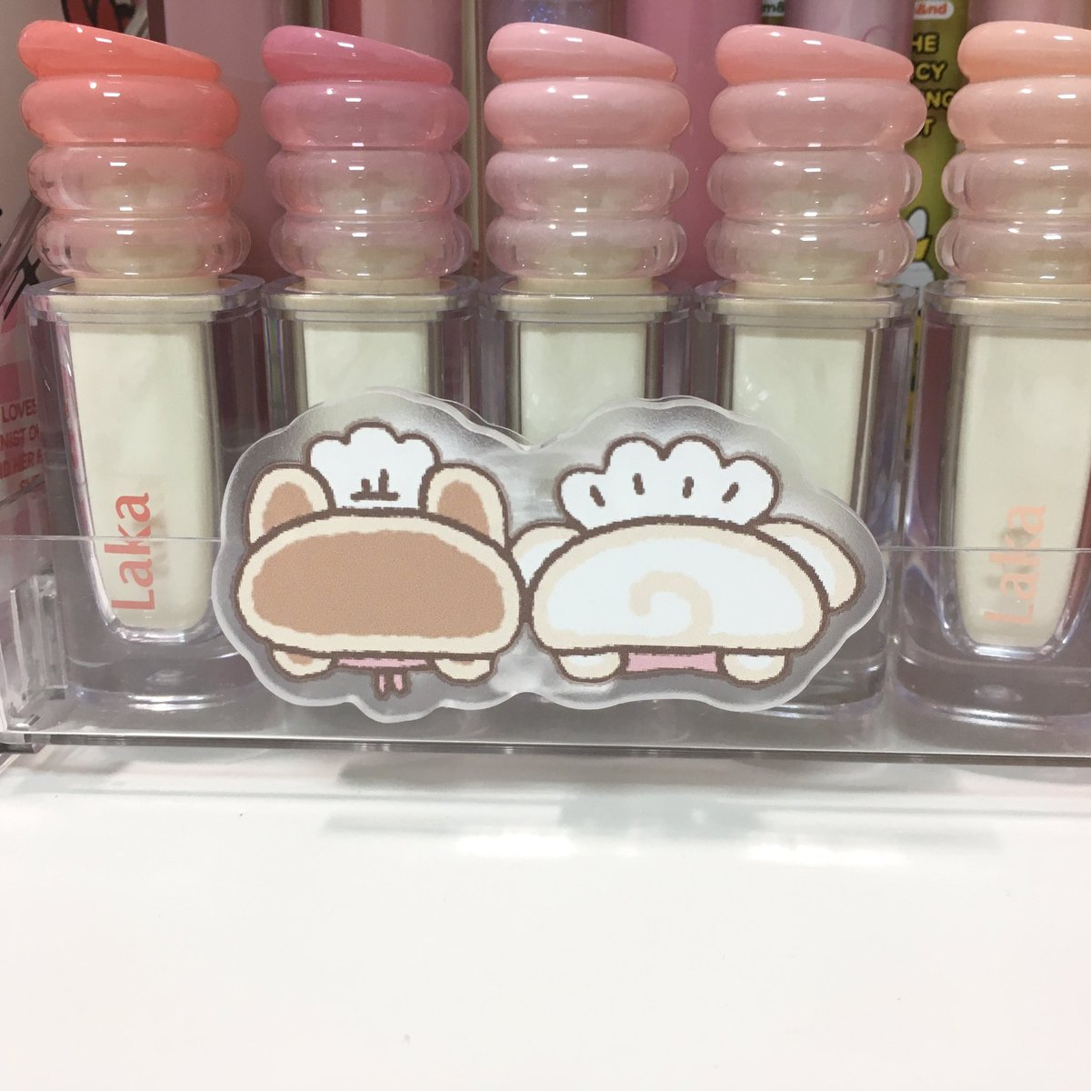 모어메로 tweet media