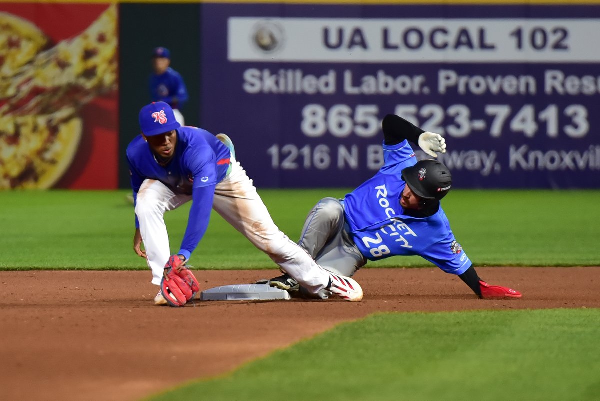 YankeefaninTenn's tweet image. Smokies rally falls short, Rocket City win 9-6 #Knoxville #Smokies