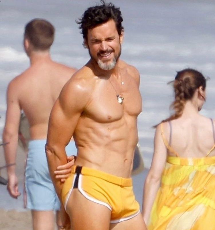 Male Central tweet media