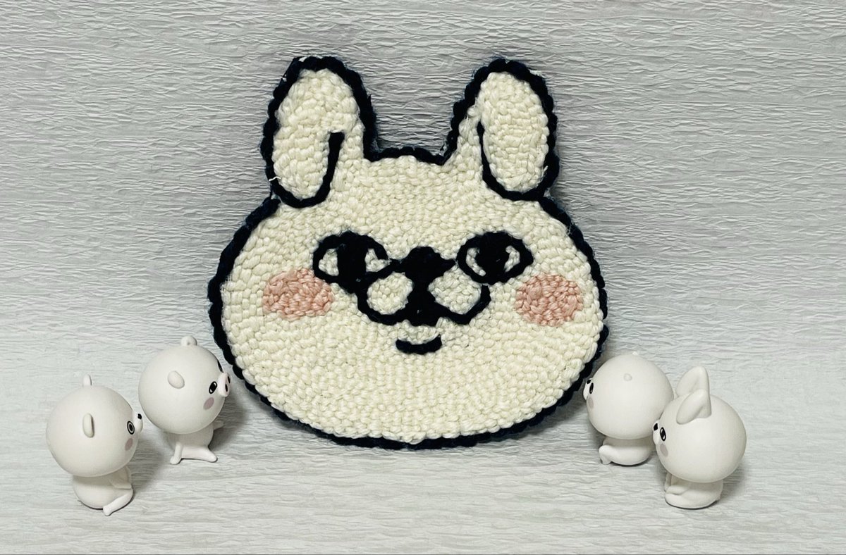 練習一作目とりあえず完成✨
途中で糸や針変えたし裏処理難しい💦

🐰🐱🐻‍❄️🐷なんか顔こわい
😭精進します

#パンチニードル
#ヨッシースタンプ
