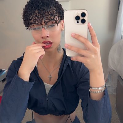 jaycsnn's tweet photo. #NewProfilePic https://t.co/j6pSwcaLBF