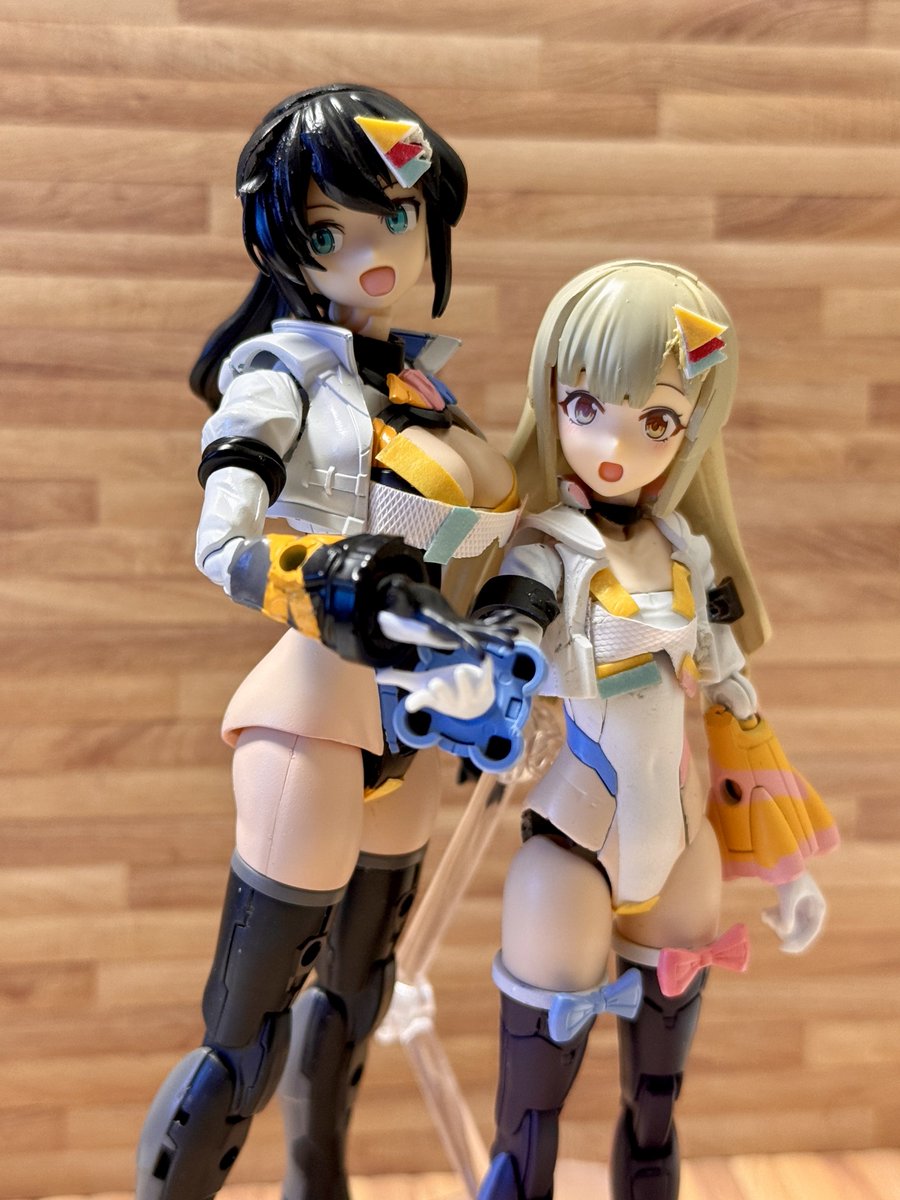 izuna72760989's tweet photo. #原作の隣に自分の作品を貼る
#アリスギア
ワンフェスの時にフィギュア化するって聞いた時、なんて恐れ多い事してしまったんだって思った https://t.co/4JamQrYJhv