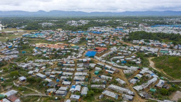 Rohingya activists and legal advocacy groups have filed a criminal case against the head of Myanmar’s military junta in Indonesia, accusing him of acts of genocide against the Rohingya minority group. buff.ly/2KFv6YM