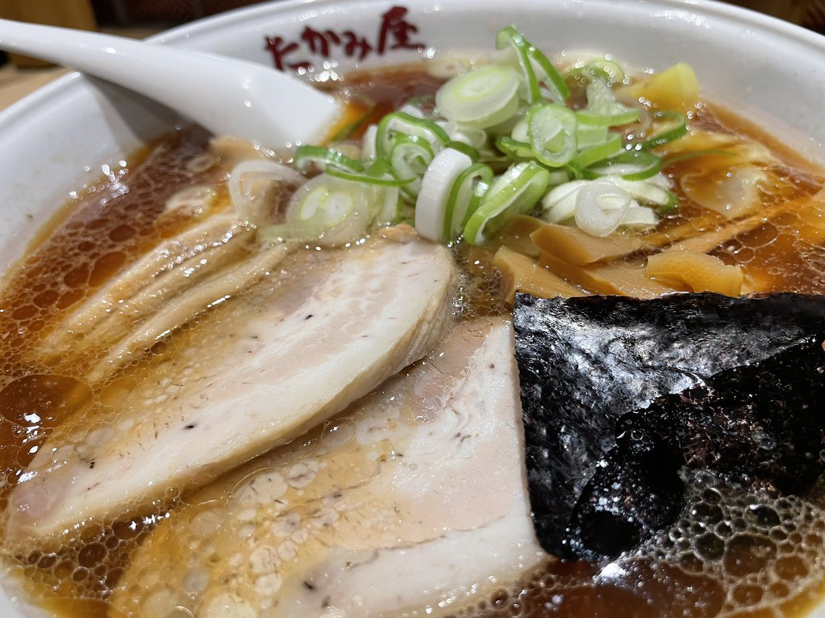 3da4n14's tweet photo. おやつに叉焼雲呑麺🍜と雲呑麺🍜
#たかみ屋 #チャーシューワンタンメン #ワンタンメン https://t.co/krMFmRC4n3