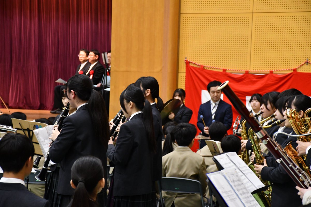 新入生の皆さん、ご入学おめでとうございます！
吹奏楽部一同、新入生を心よりお待ちしてました！
これからの学校生活、楽しんで過ごしてください！
吹奏楽部も見学や体験、じゃんじゃん募集中です！
５月５日は定期演奏会です。６階音楽室で体験見学お待ちしています！
#共栄学園 #共栄学園吹奏楽部