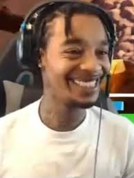 Gregor || 🪳 tweet media