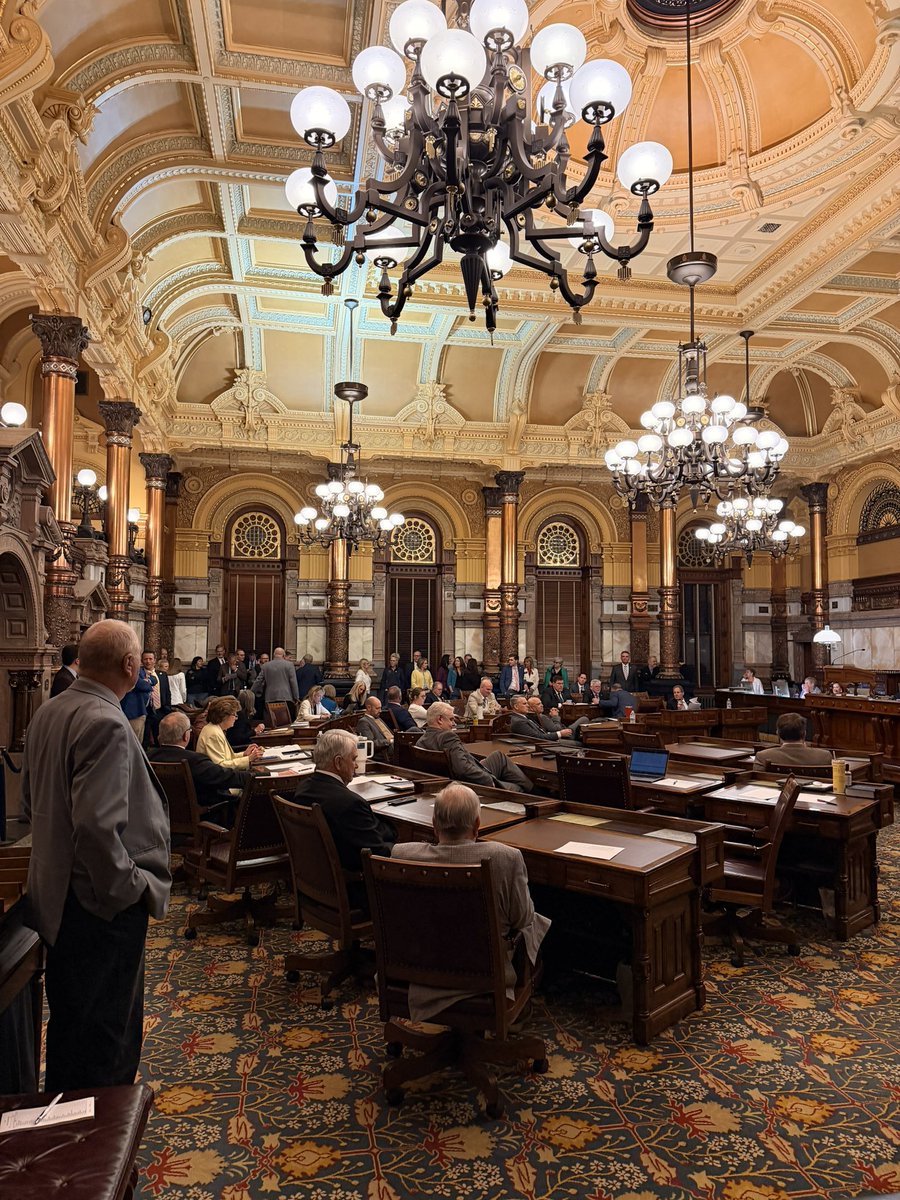 KSHouseDems's tweet image. It’s 12:15 AM. The Senate is holding the House hostage from adjourning trying to pass a garbage “property tax” bill. The House has now occupied the Senate, both R’s and D’s. #ksleg