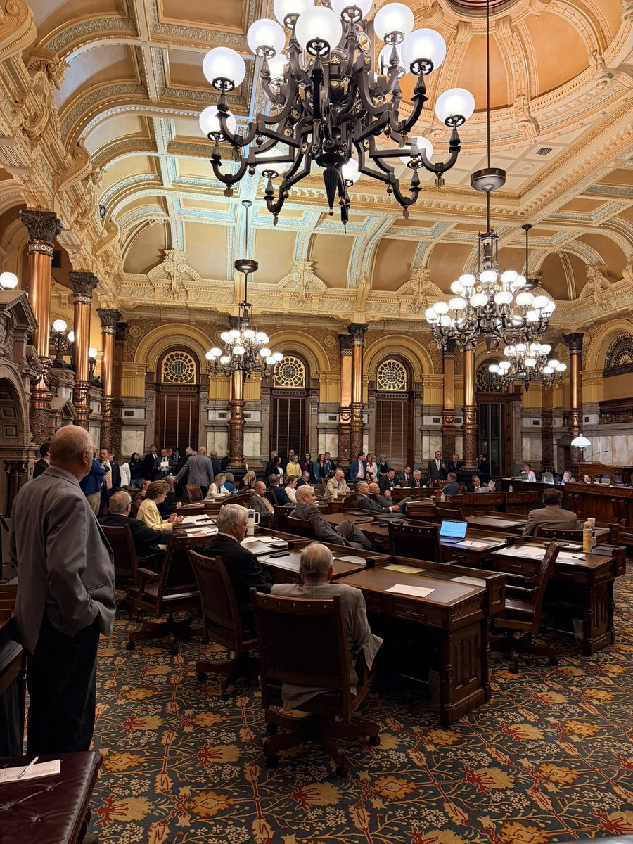 KSHouseDems's tweet image. It’s 12:15 AM. The Senate is holding the House hostage from adjourning trying to pass a garbage “property tax” bill. The House has now occupied the Senate, both R’s and D’s. #ksleg