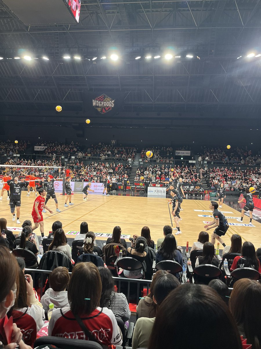 さしす tweet media