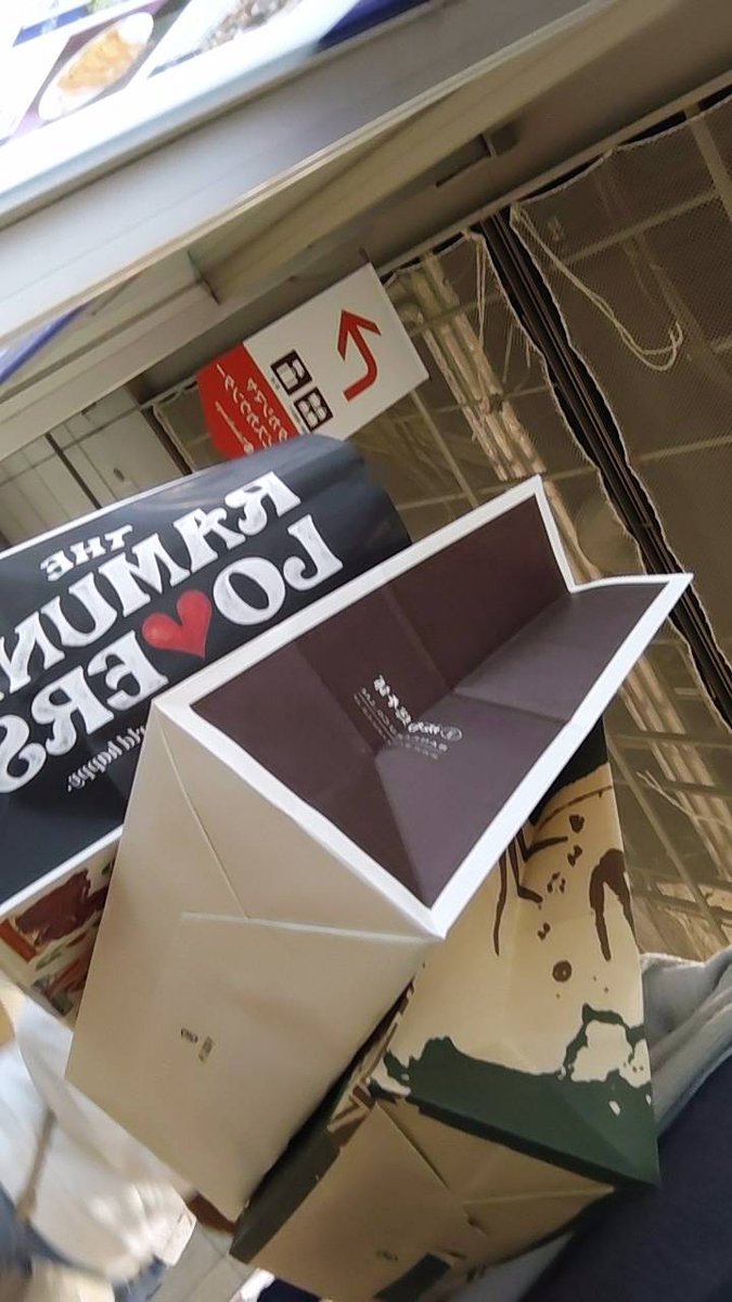 山崎パンイチ夫 tweet media